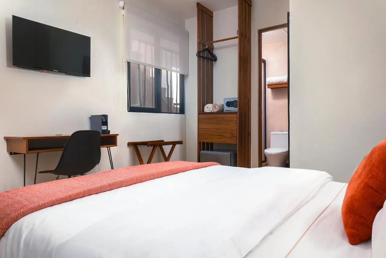 Rodina Boutique Hotel Playa del Carmen 0*,